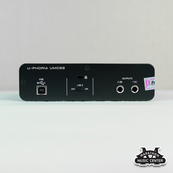 Behringer UMC22