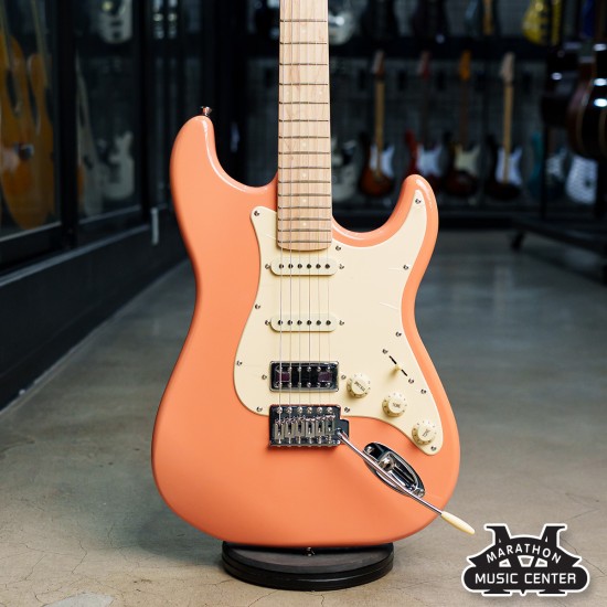Century Soft pale Series Strat HSS