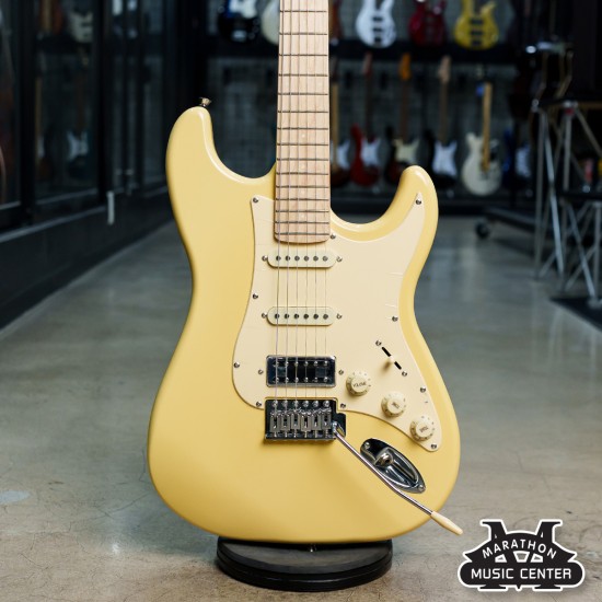 Century Soft pale Series Strat HSS