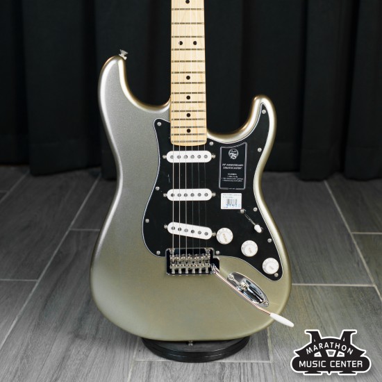 Fender 75th Anniversary Stratocaster สี Diamond