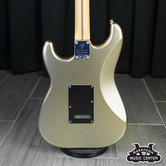 Fender 75th Anniversary Stratocaster สี Diamond