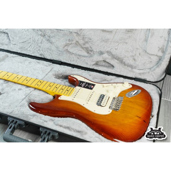 Fender American Pro II Strat HSS MN สี Siena Sunburst 