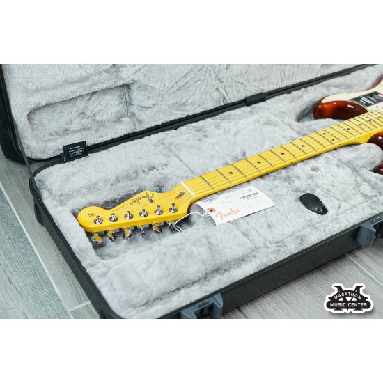 Fender American Pro II Strat HSS MN สี Siena Sunburst 