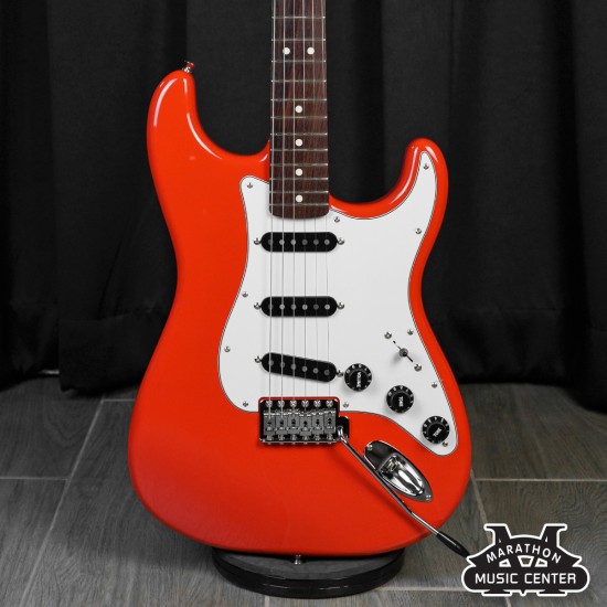 Fender International Made in Japan Stratocaster สี Morocco red