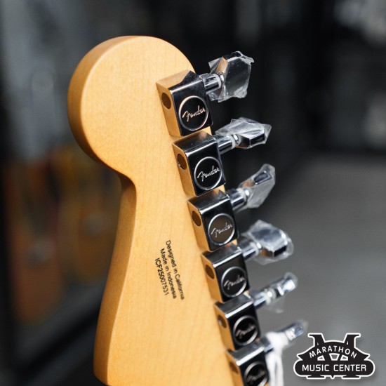 Fender Standard Strat SSS