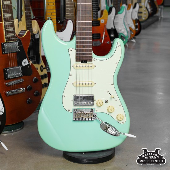 Paramount PE 104 Strat
