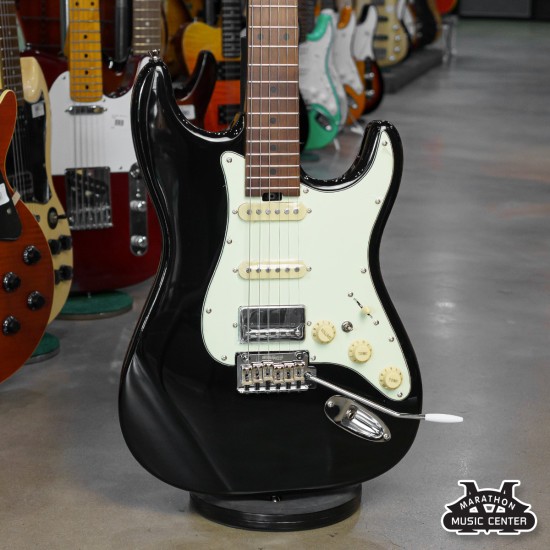 Paramount PE 104 Strat