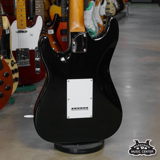 Paramount PE 104 Strat