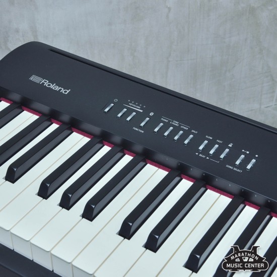 เปียโนไฟฟ้า ROLAND FP 30