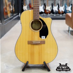 Fender CD60SCE Fender CD60SCE