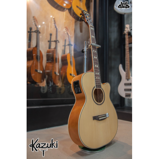 Kazuki AKZ-KNY40CE