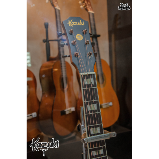 Kazuki AKZ-KNY40CE