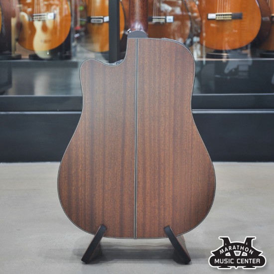 Takamine P1DC สี Natural
