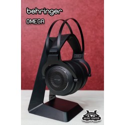 Behringer Omega