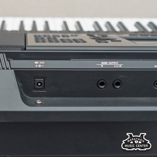 Yamaha PSR-SX700