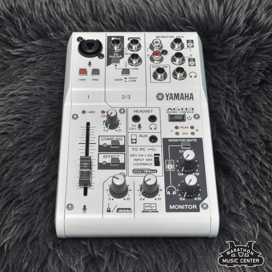 YAMAHA AG03 MK2